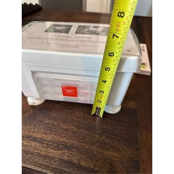 Paderno World Cuisine veggie spiralizer tool and cookbook - Picture 13 of 15